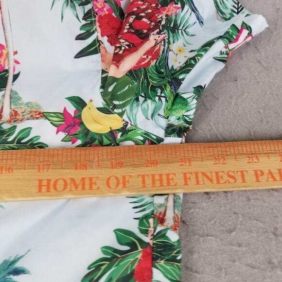 Bacardi Shirt Mens Extra Small XS Hawaiian Button Up Parrot Rum Tropical - Picture 9 of 12